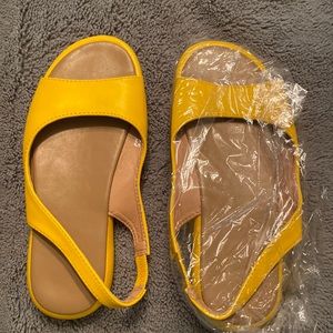 Yellow flats, new never worn, size 35